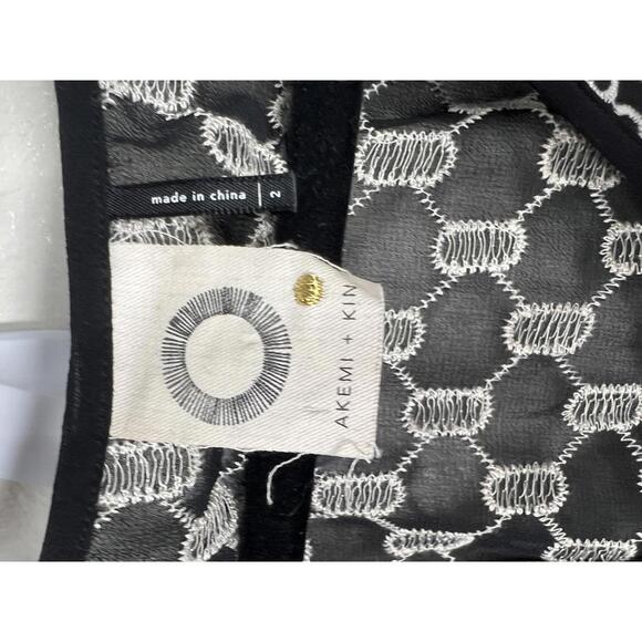 Anthropologie Akemi + Kin Brooke Eyelet Swing Dress Black/White – Size 2 - Picture 7 of 8